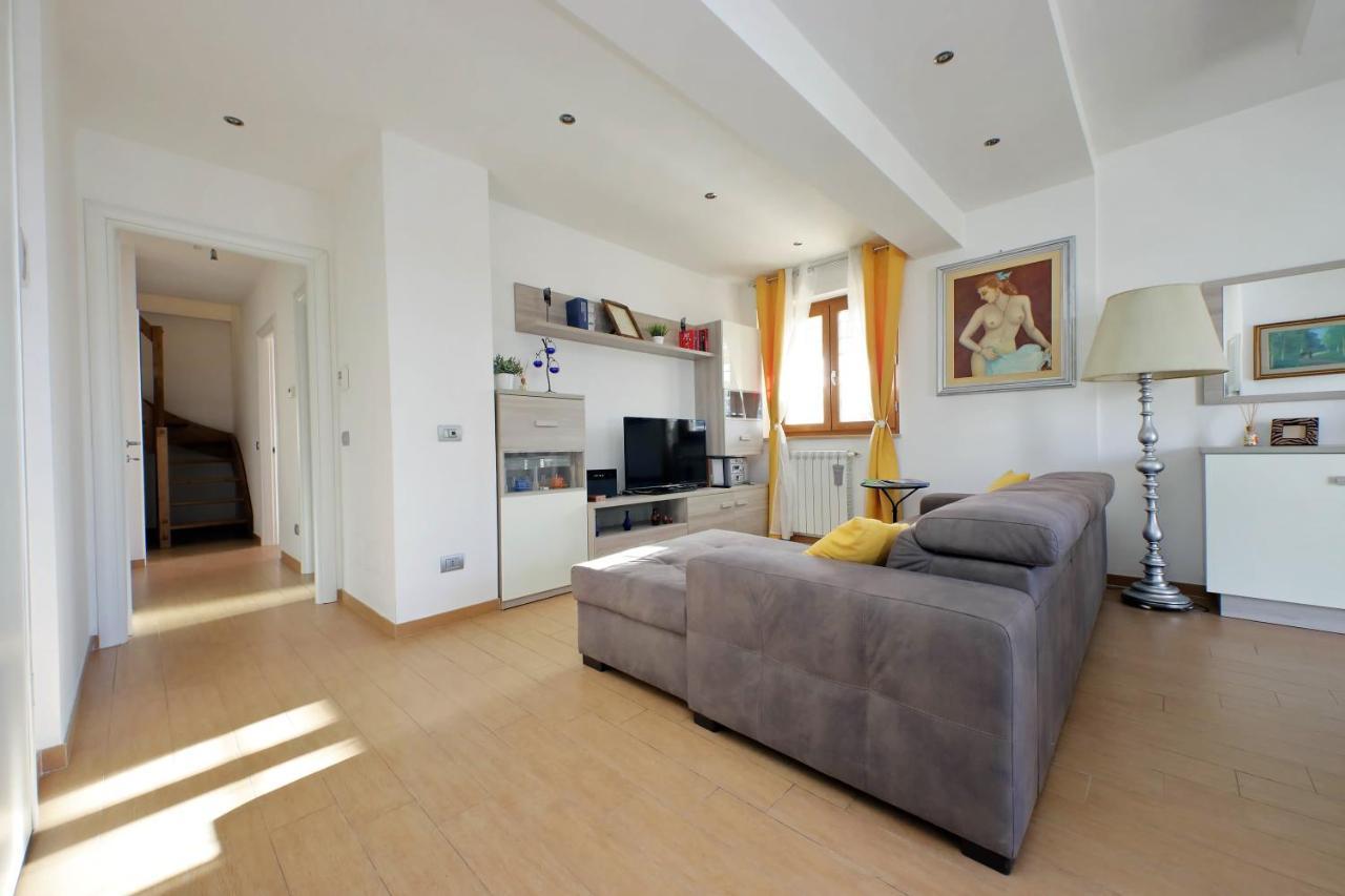 Chic Penthouse On Two Floors Apartamento Roma Exterior foto